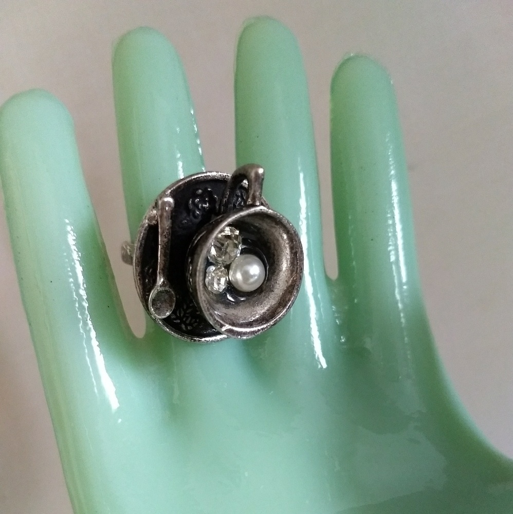 Cup of tea statement ring